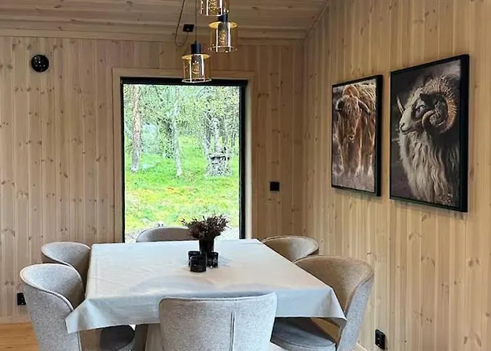 Cabin At The Gateway To Jotunheimen * Tessand